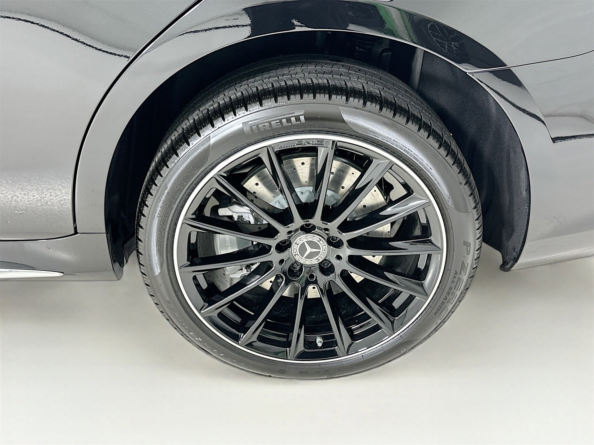 New 2026 Mercedes-Benz S 580 4MATIC Sedan image 34