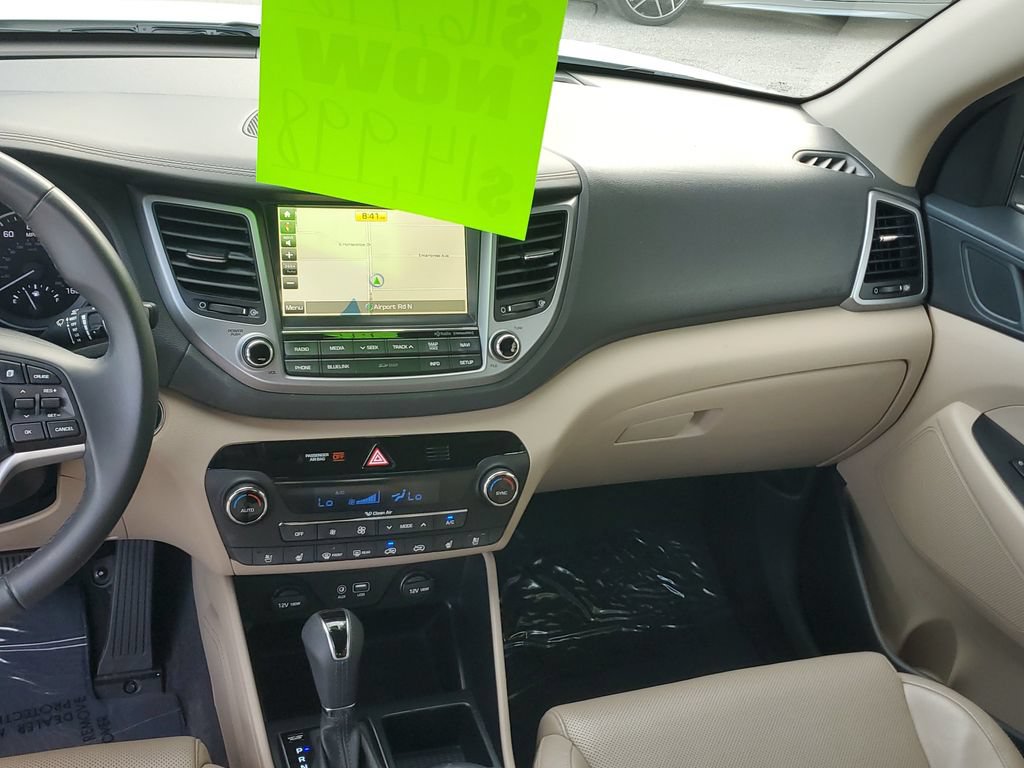 Used 2016 Hyundai Tucson Limited w/ Option Group 03 FWD image 21