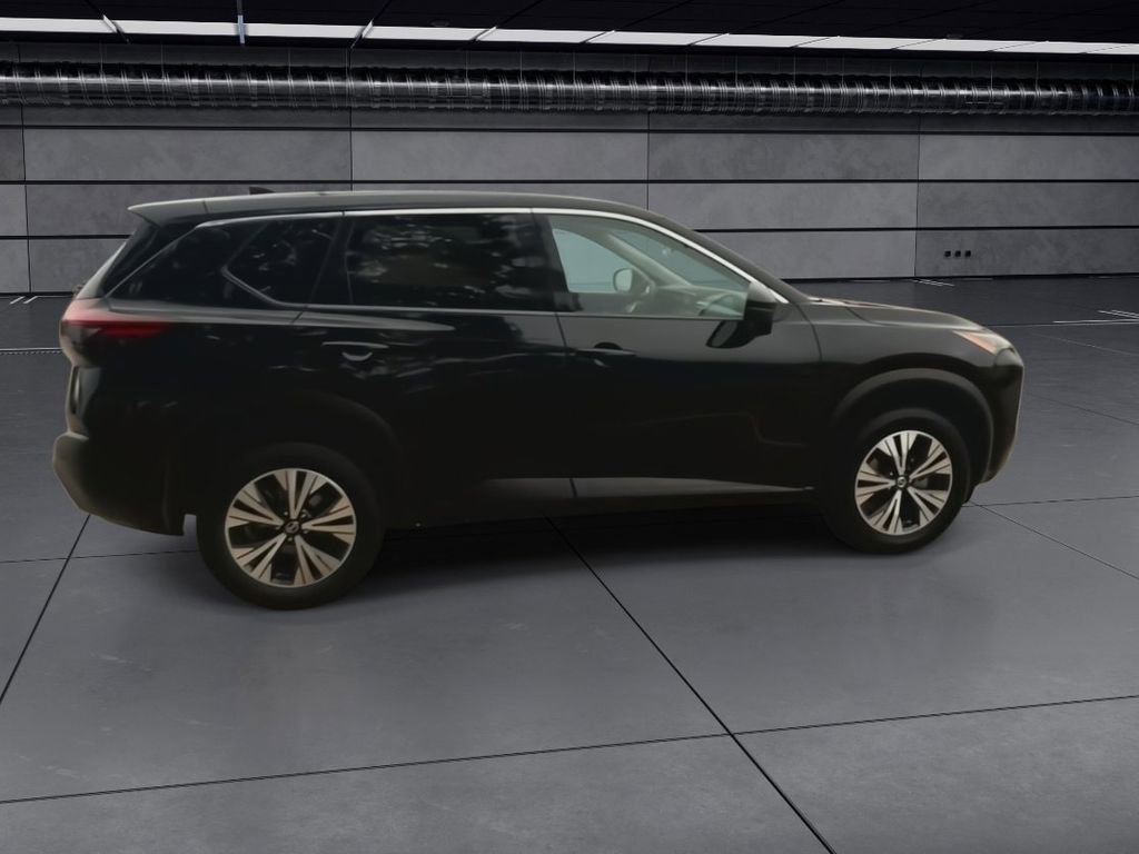 Used 2021 Nissan Rogue SV image 9