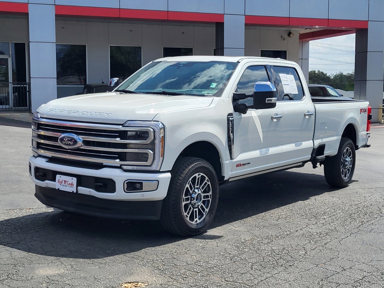 Certified 2026 Ford F350 Platinum w/ Platinum Plus Package AWD/4WD image 8