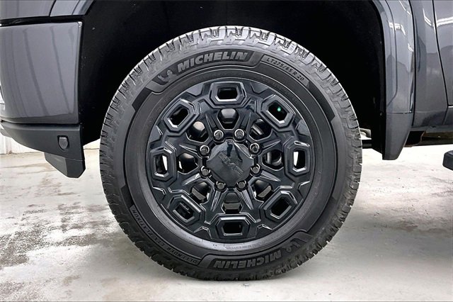 Certified 2020 GMC Sierra 3500 Denali w/ Denali Ultimate Package image 10