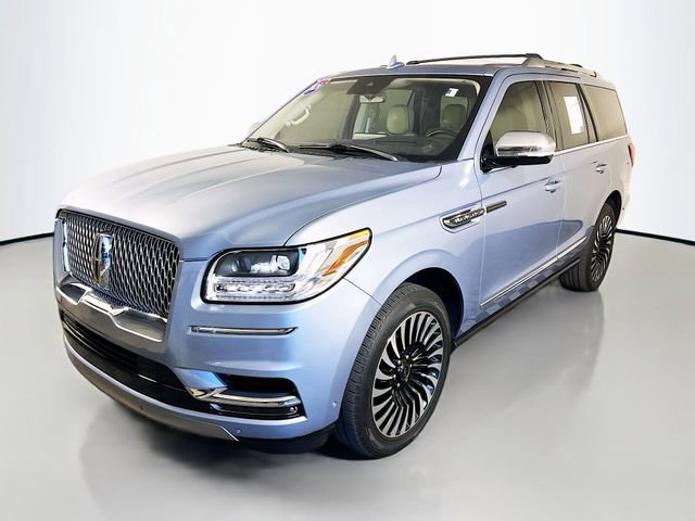 Used 2020 Lincoln Navigator Black Label w/ Cargo Convenience Package image 3