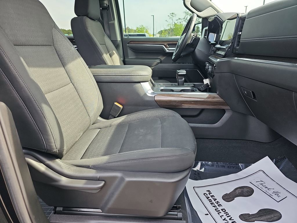 Used 2024 Chevrolet Silverado 1500 RST w/ Z71 Off-Road Package AWD/4WD image 13