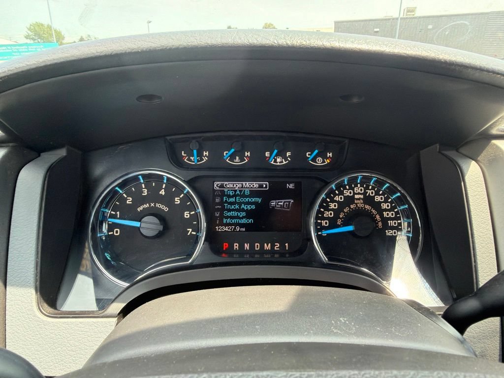 Used 2014 Ford F150 XLT w/ Equipment Group 302A Luxury AWD/4WD image 16