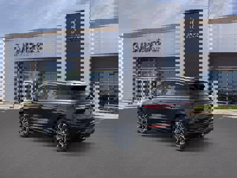 New 2025 Lincoln Corsair Grand Touring image 4