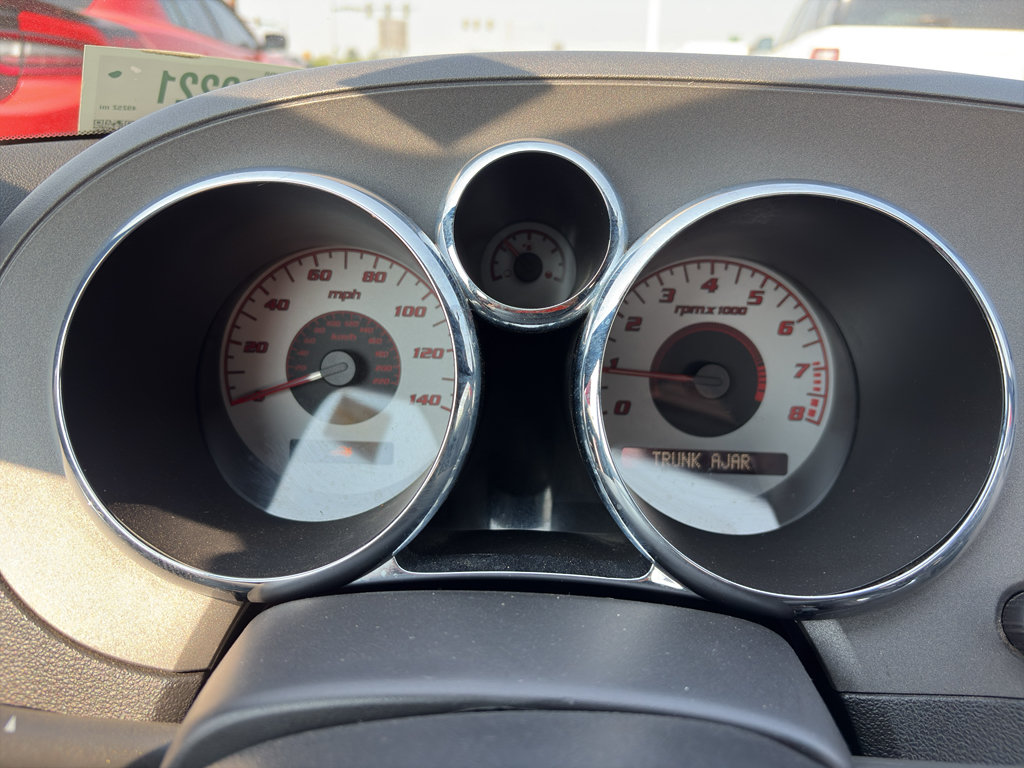 Used 2008 Pontiac Solstice Convertible w/ Premium Package RWD image 31