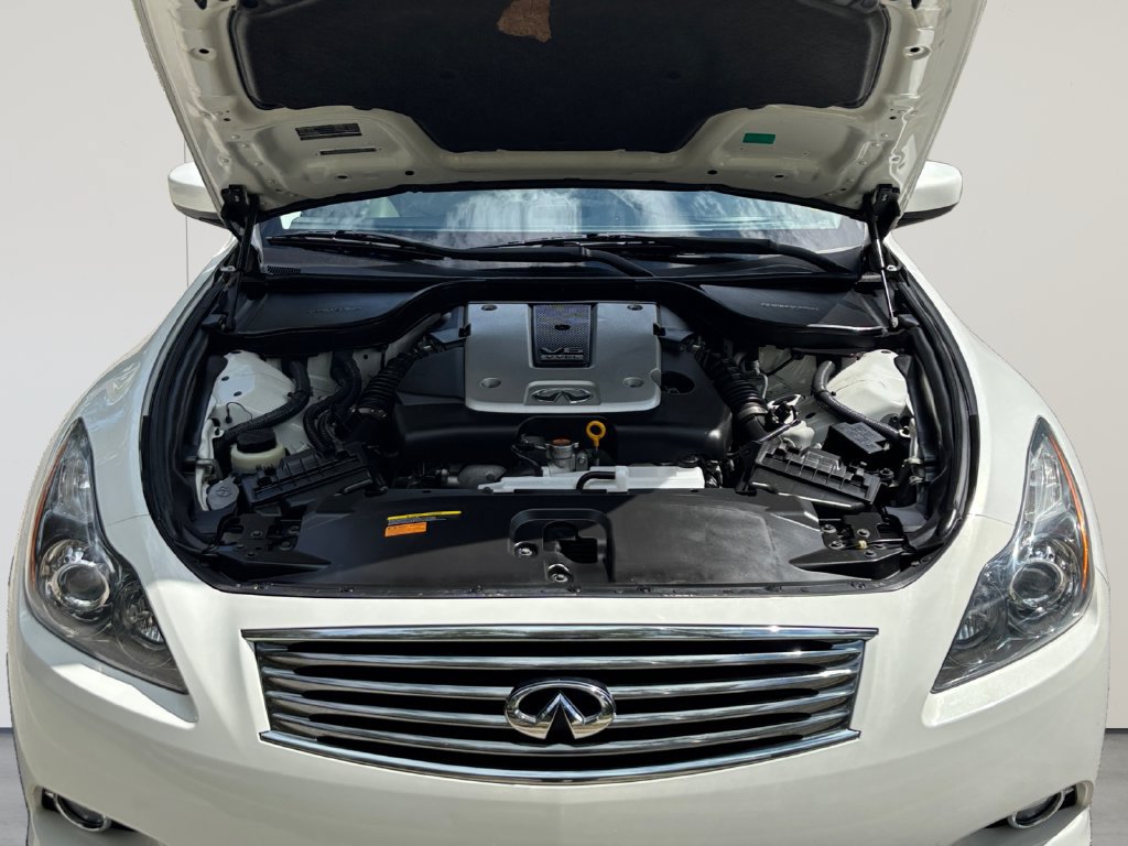 Used 2014 INFINITI Q60 Journey w/ Premium Package RWD image 19