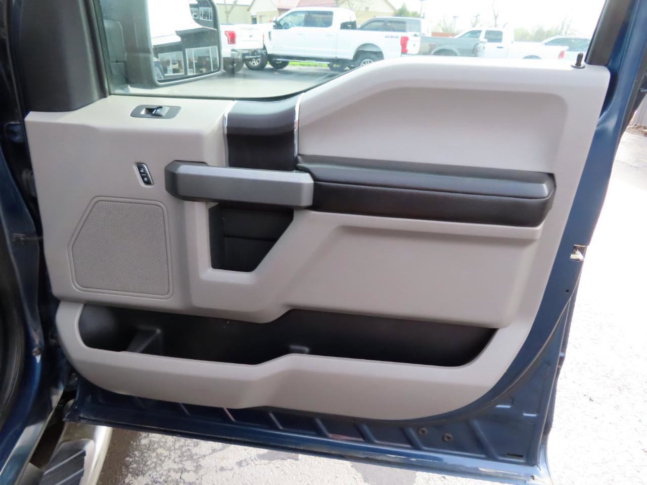 Used 2018 Ford F150 XLT image 45