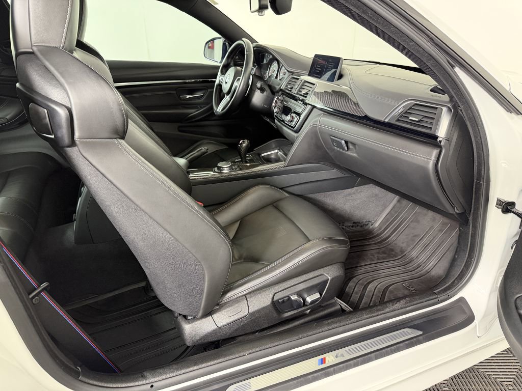 Used 2016 BMW M4 Coupe image 18