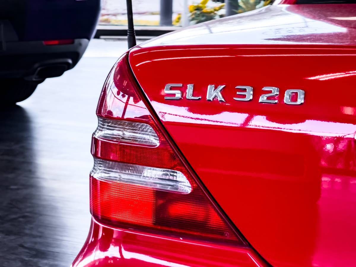 Used 2002 Mercedes-Benz SLK 320 image 9