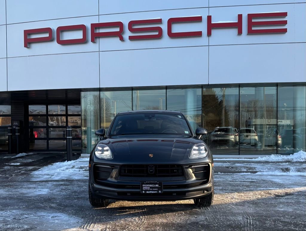 Certified 2023 Porsche Macan image 40