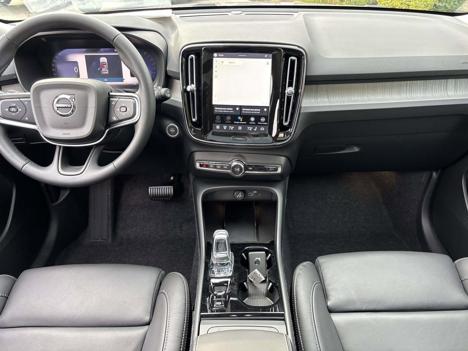 New 2026 Volvo XC40 B5 Plus w/ Protection Package Premier AWD/4WD image 29