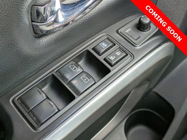 Used 2017 Nissan Titan PRO-4X AWD/4WD image 17