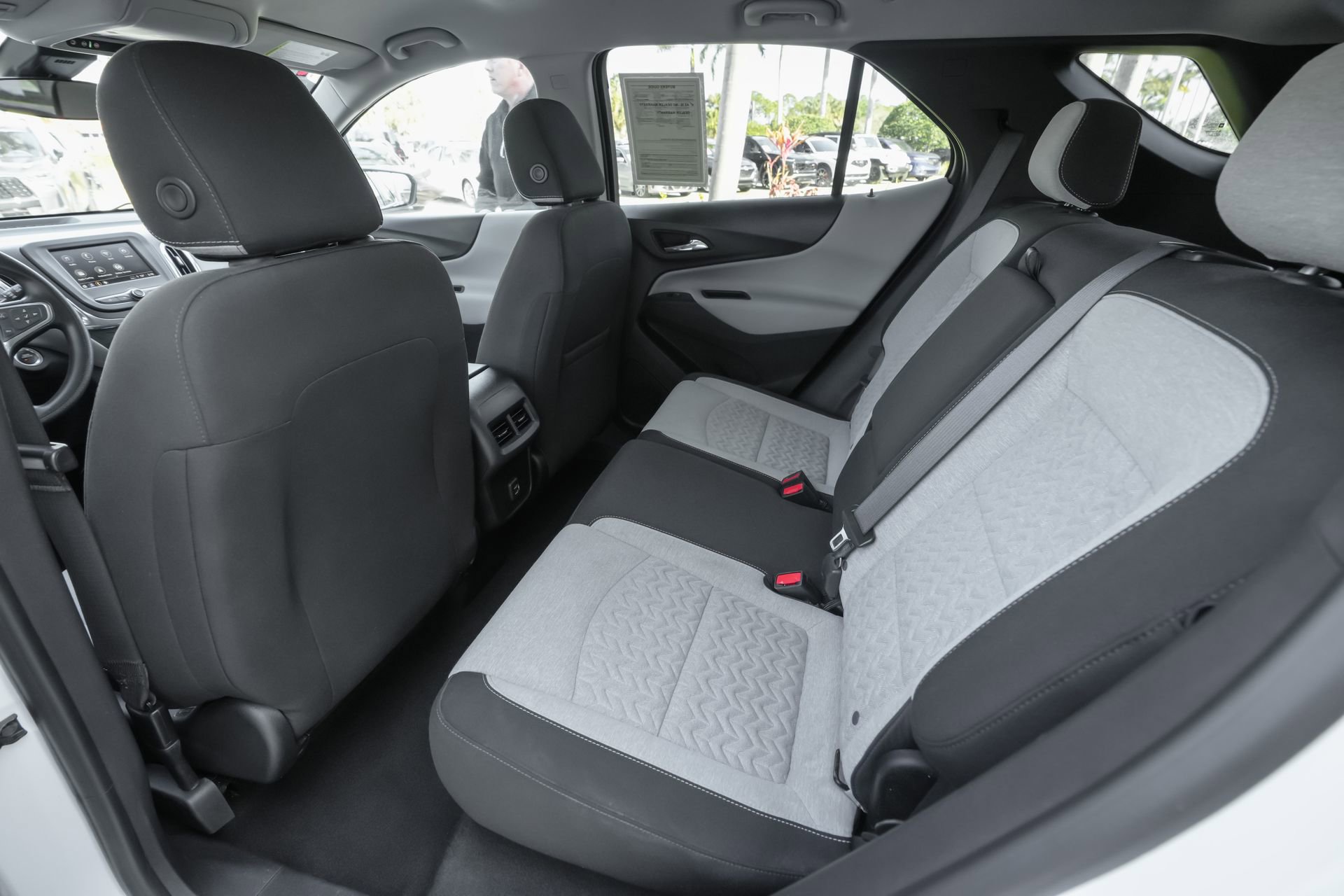 Used 2023 Chevrolet Equinox LS w/ LS Convenience Package image 32