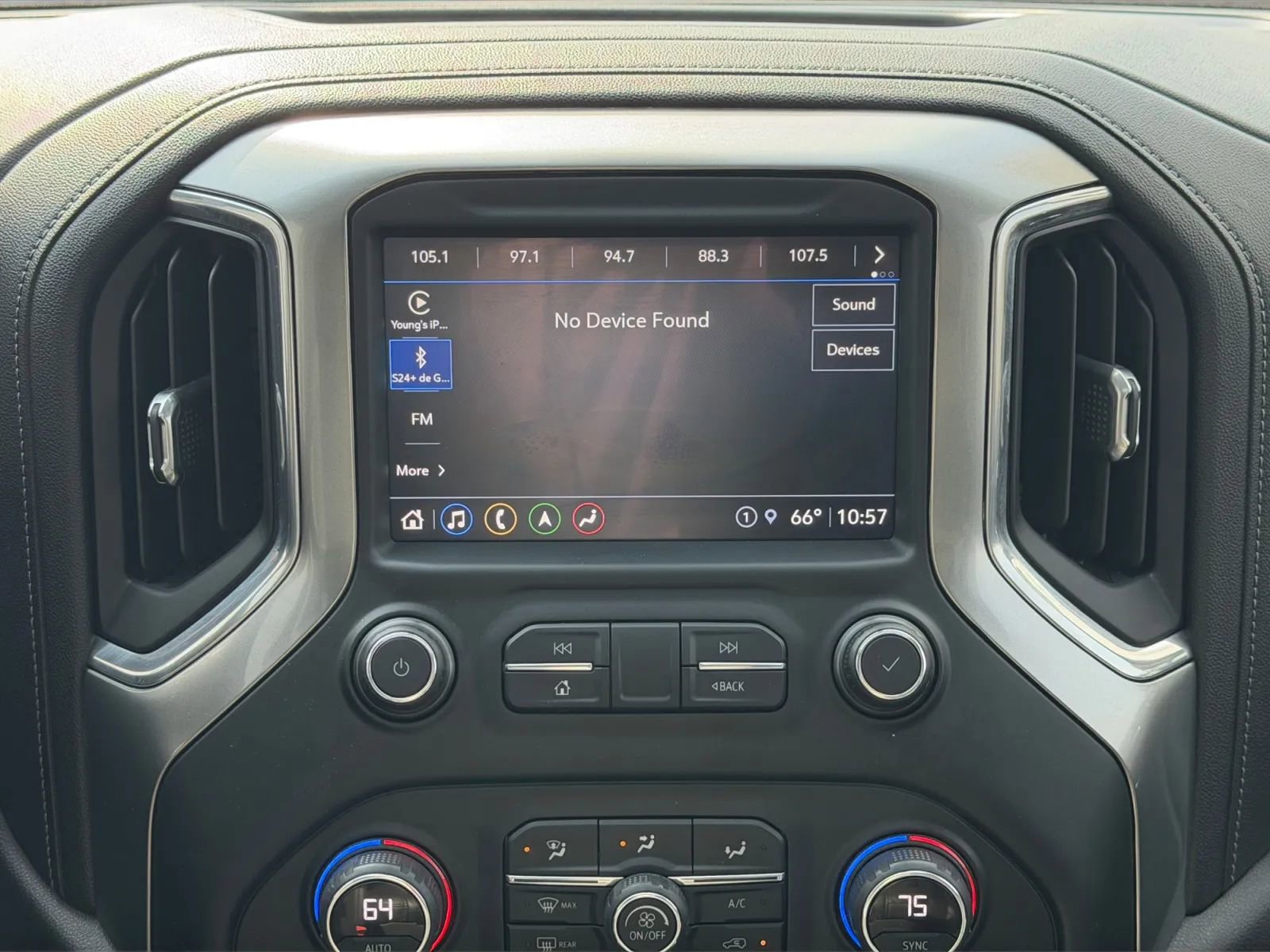 Used 2021 Chevrolet Silverado 1500 LTZ image 21