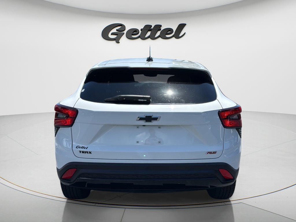 Used 2024 Chevrolet Trax RS w/ Driver Confidence Package FWD image 6