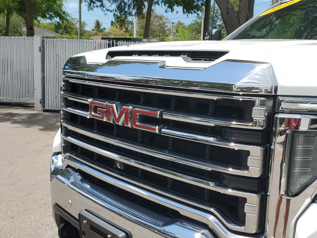 Used 2021 GMC Sierra 2500 SLT w/ SLT Premium Package AWD/4WD image 9