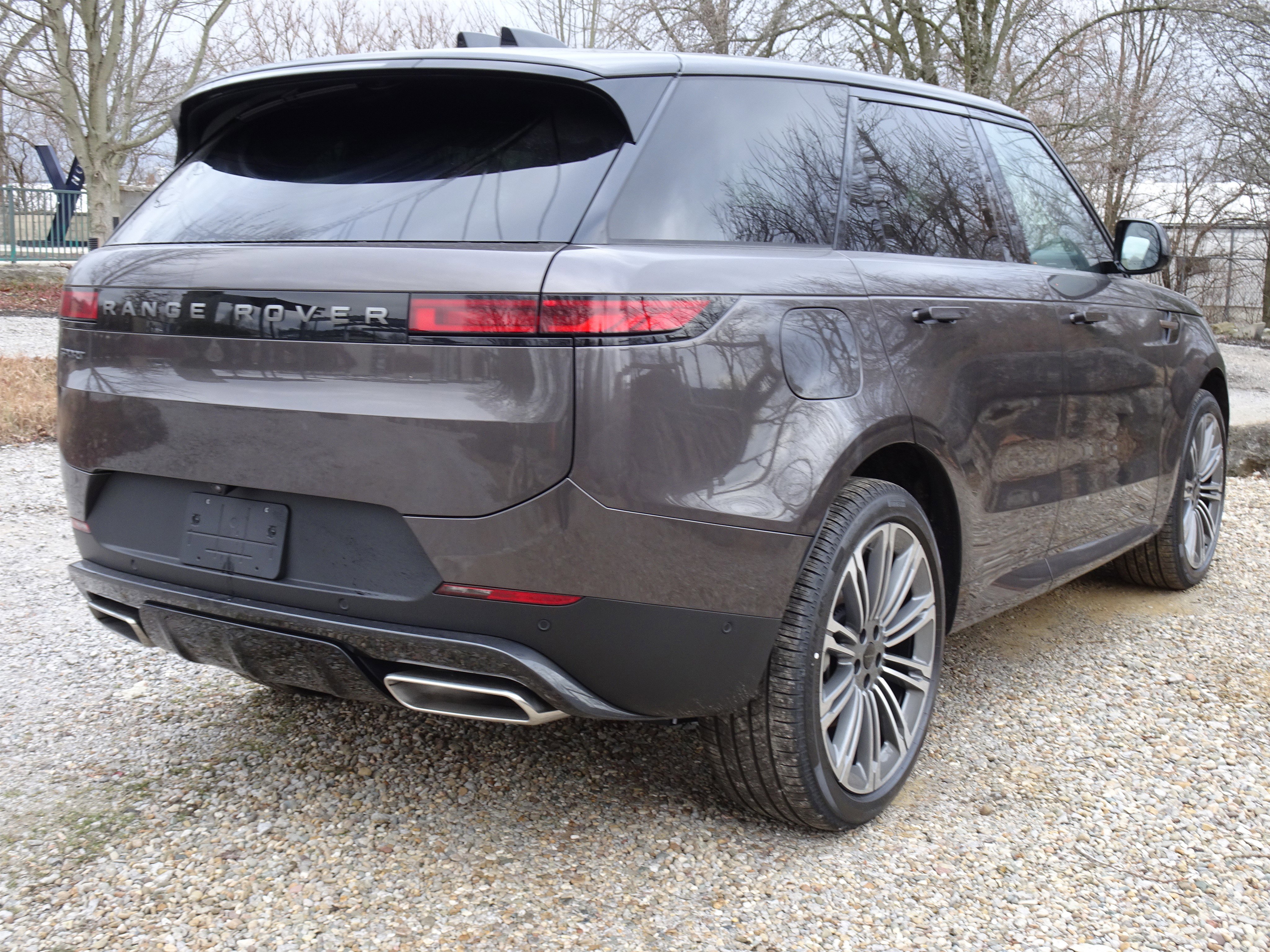 New 2026 Land Rover Range Rover Sport SE AWD/4WD image 12