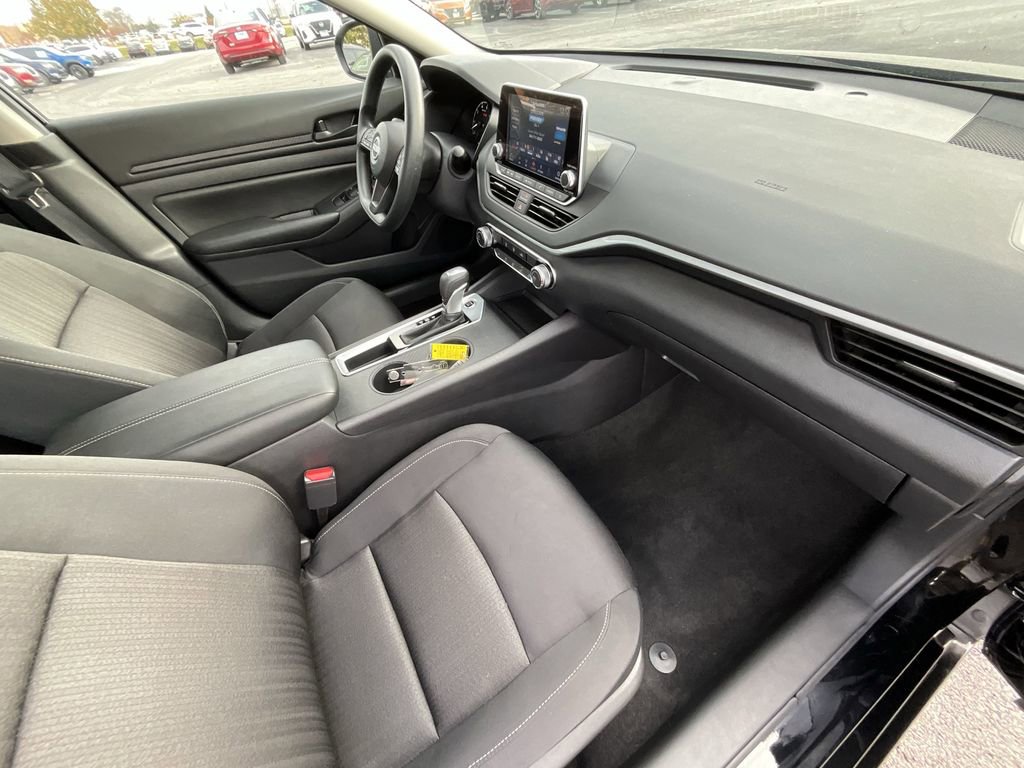 Certified 2025 Nissan Altima 2.5 S image 15