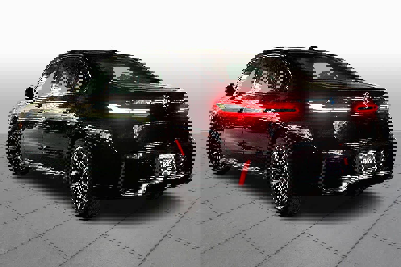 Used 2025 BMW 740i image 11