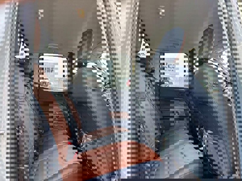 Used 2023 Ford Maverick Lariat w/ Lariat Luxury Package image 9