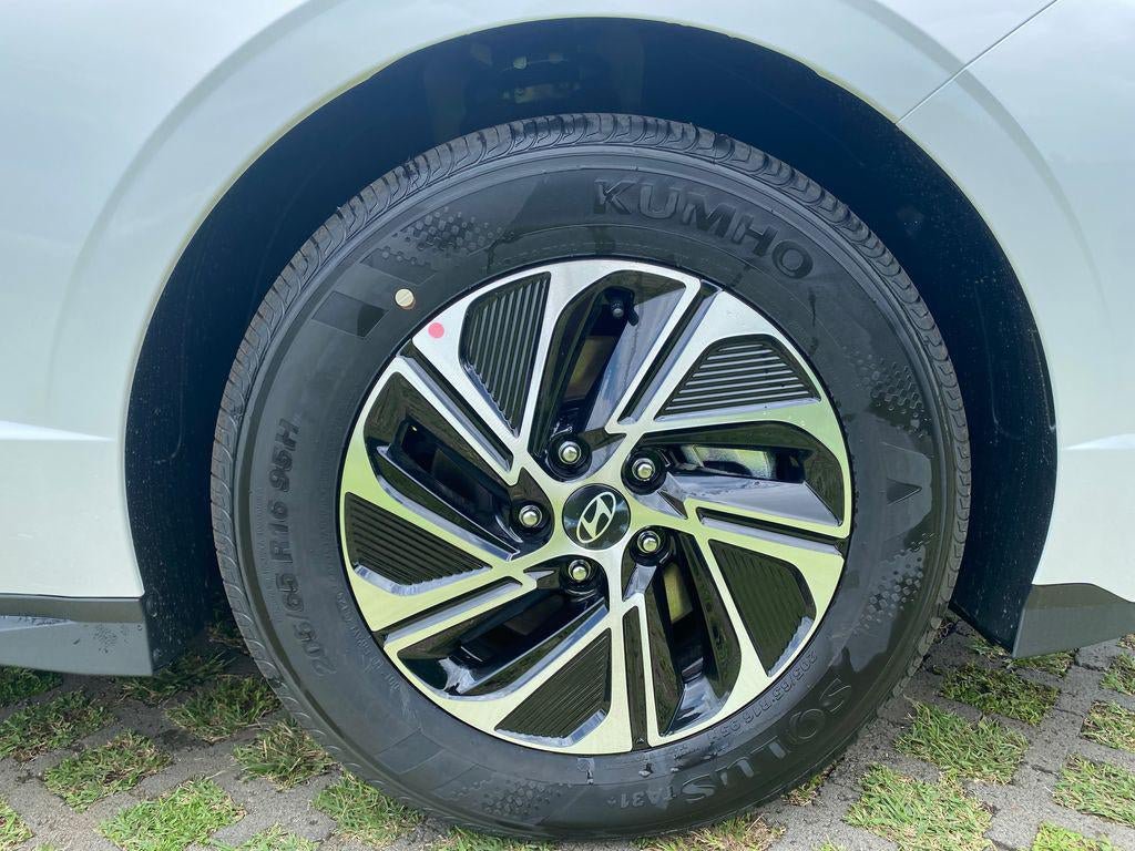 New 2026 Hyundai Sonata Blue FWD image 27