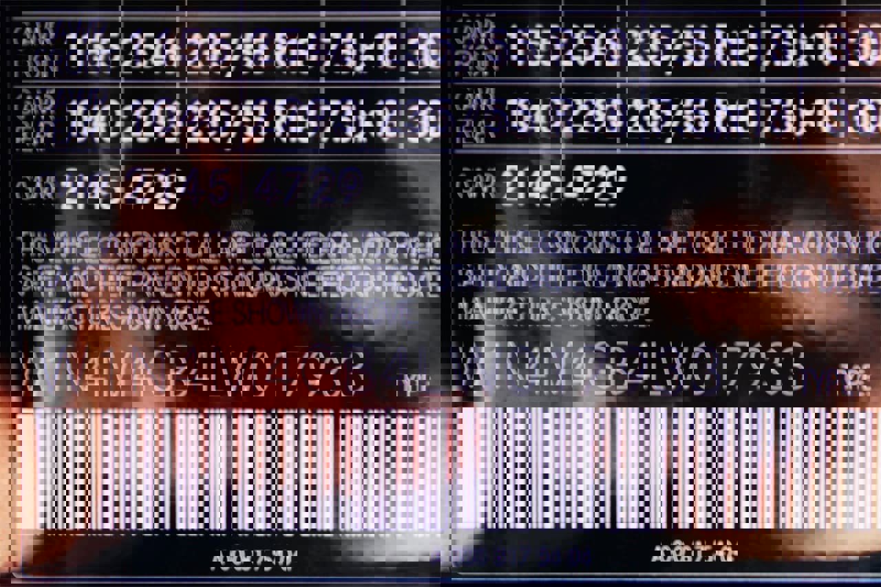 Used 2020 Mercedes-Benz GLB 250 image 30