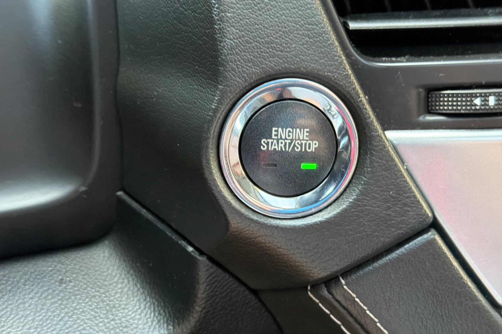 Used 2020 Chevrolet Tahoe Premier w/ Premier Plus Edition AWD/4WD image 24