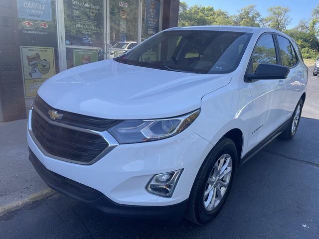 Used 2021 Chevrolet Equinox LS w/ LS Convenience Package AWD/4WD image 1