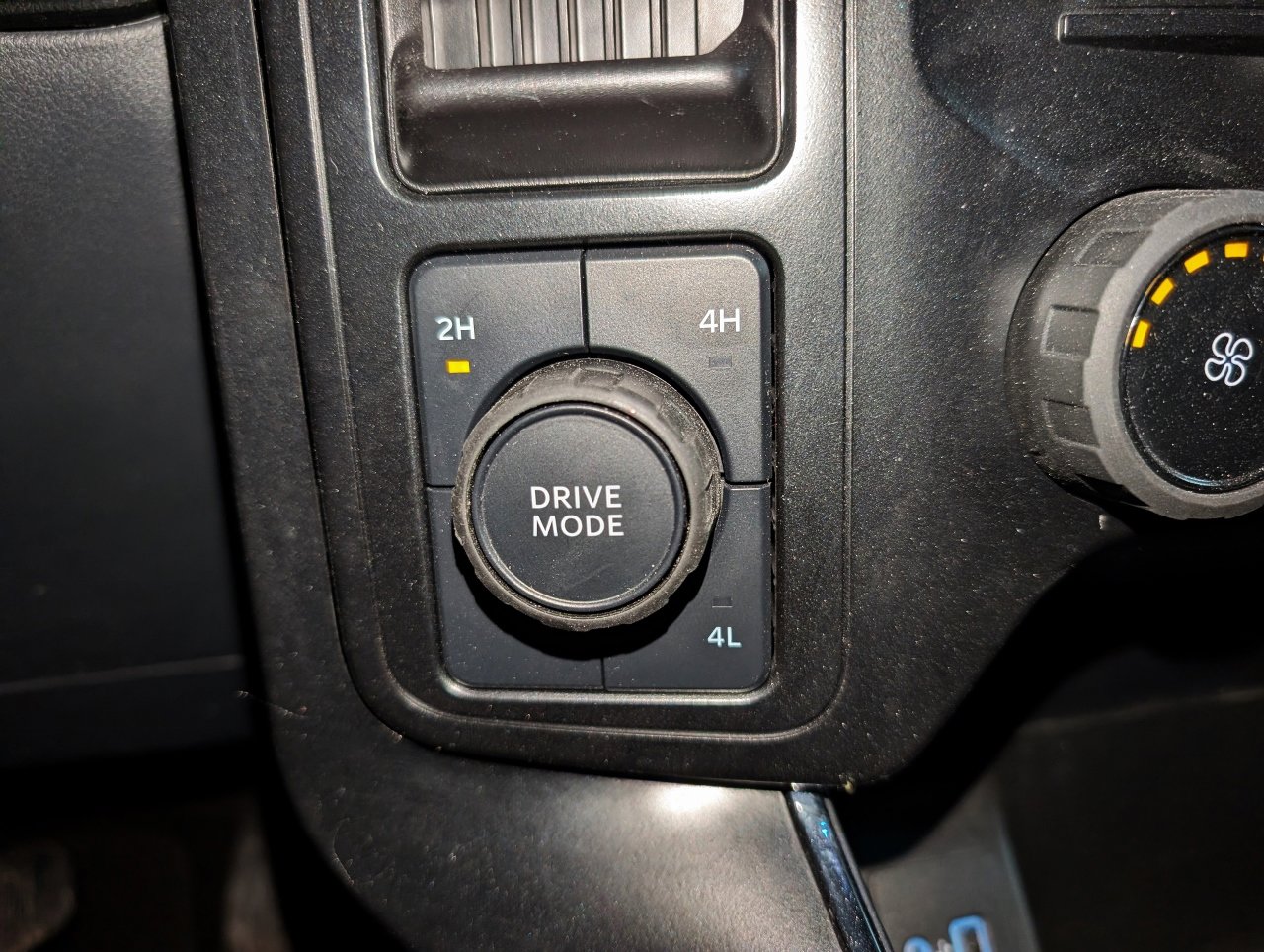 Used 2024 Ford F150 STX image 39