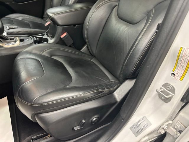 Used 2016 Jeep Cherokee High Altitude image 15