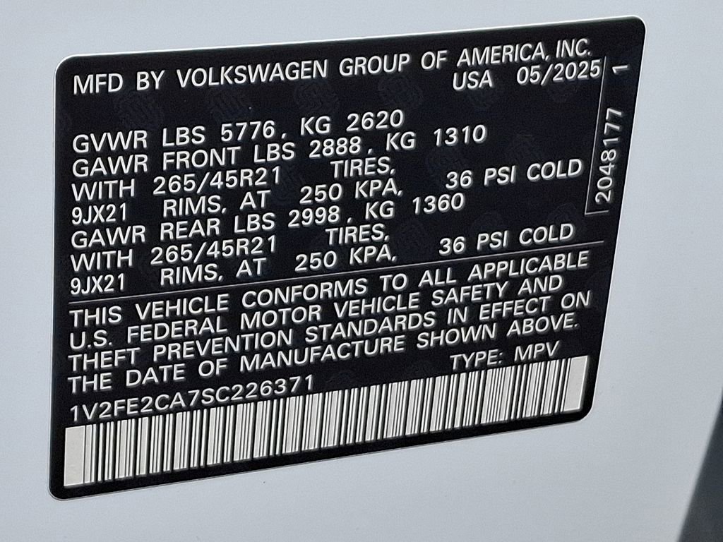 Certified 2025 Volkswagen Atlas Cross Sport SEL Premium R-Line AWD/4WD image 28