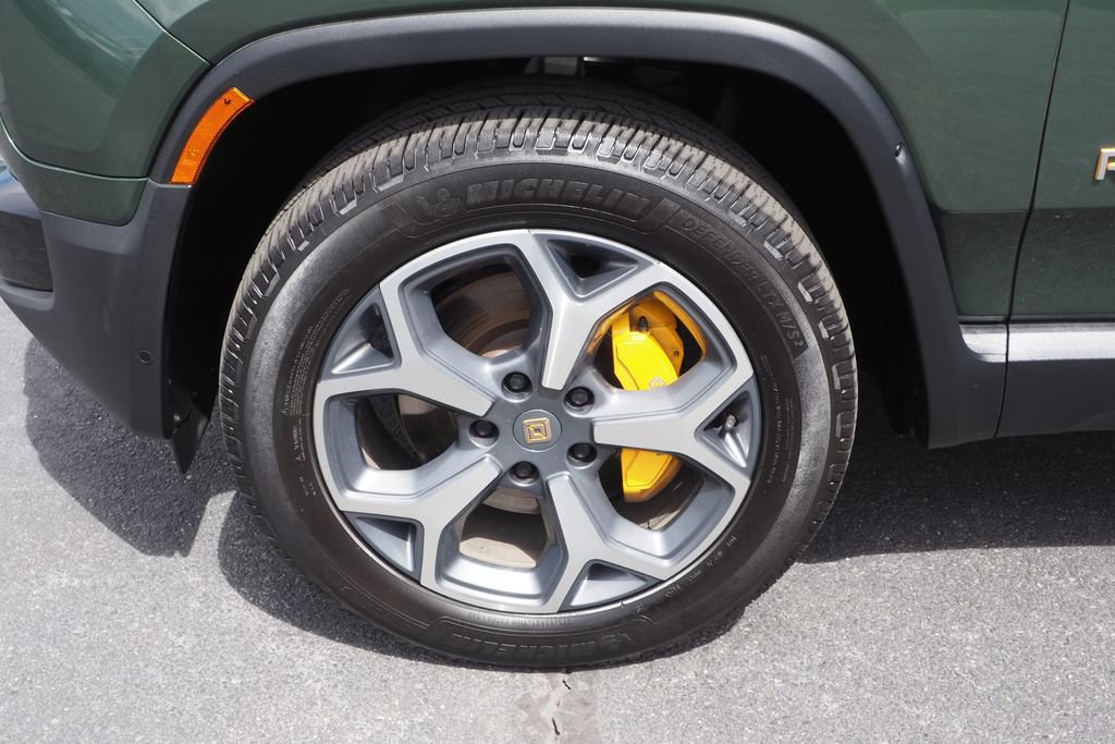 Used 2024 Rivian R1S Adventure Quad AWD/4WD image 9
