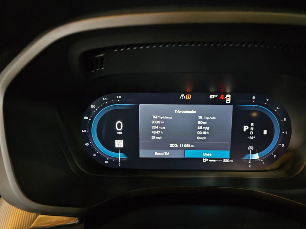 Certified 2025 Volvo XC60 B5 Ultra image 20