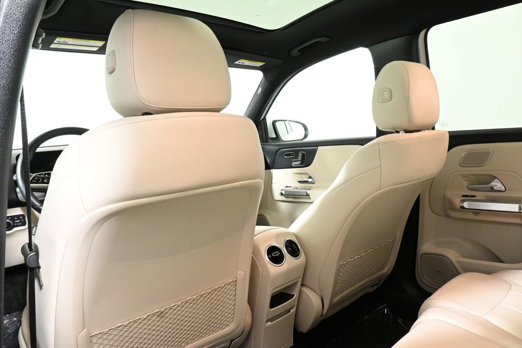 Certified 2024 Mercedes-Benz GLB 250 image 32
