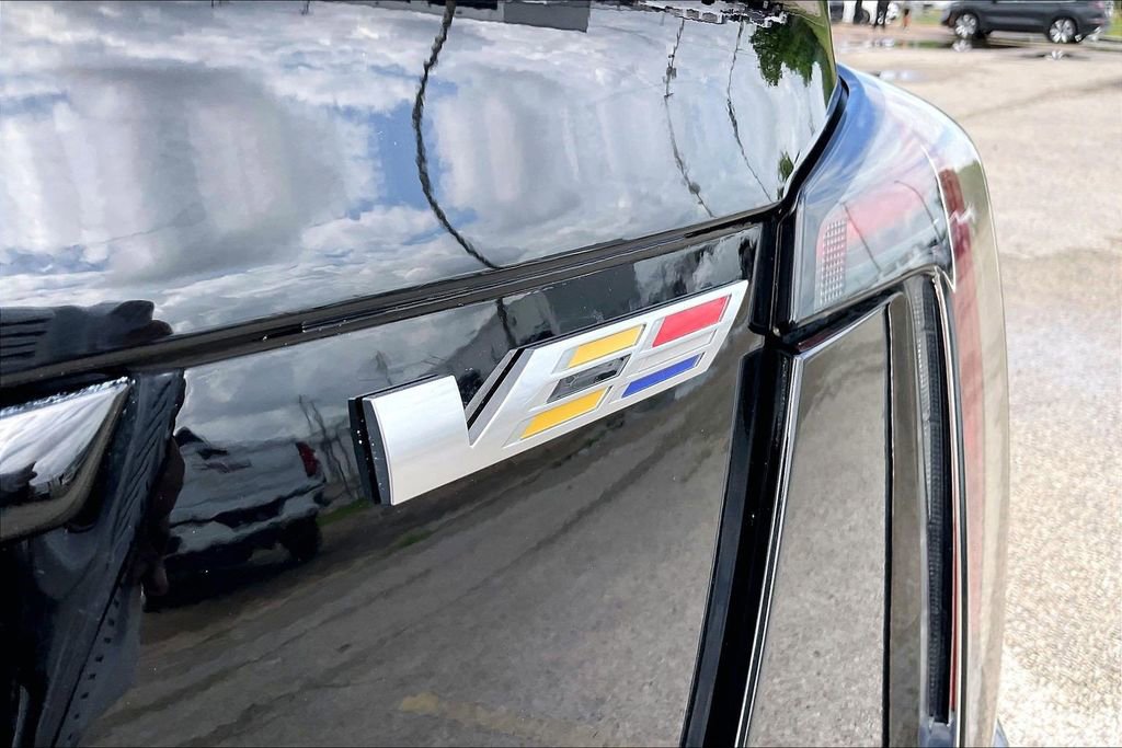 Used 2023 Cadillac CT5 V w/ Premium Package RWD image 21