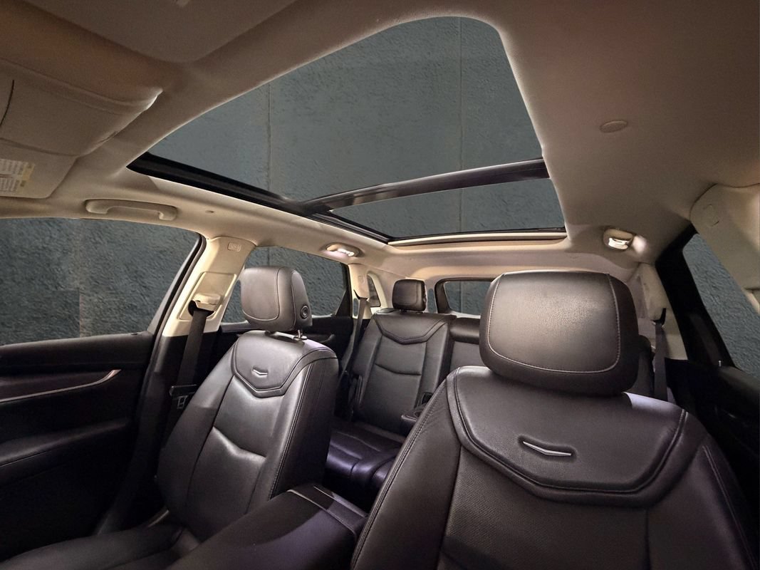 Used 2019 Cadillac XT5 Luxury AWD/4WD image 17