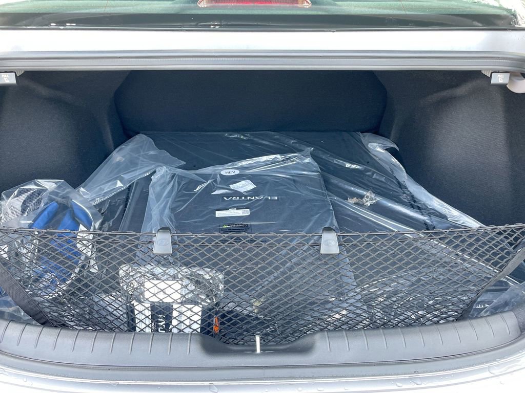 Used 2025 Hyundai Elantra Blue image 48