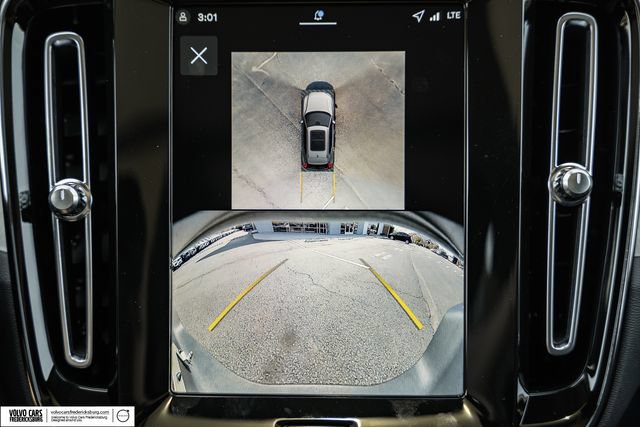 New 2026 Volvo XC40 B5 Plus w/ Climate Package AWD/4WD image 44