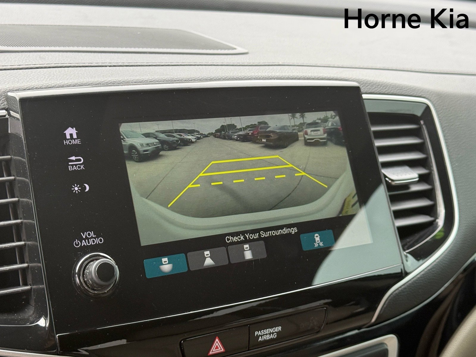 Used 2020 Honda Pilot Touring image 18