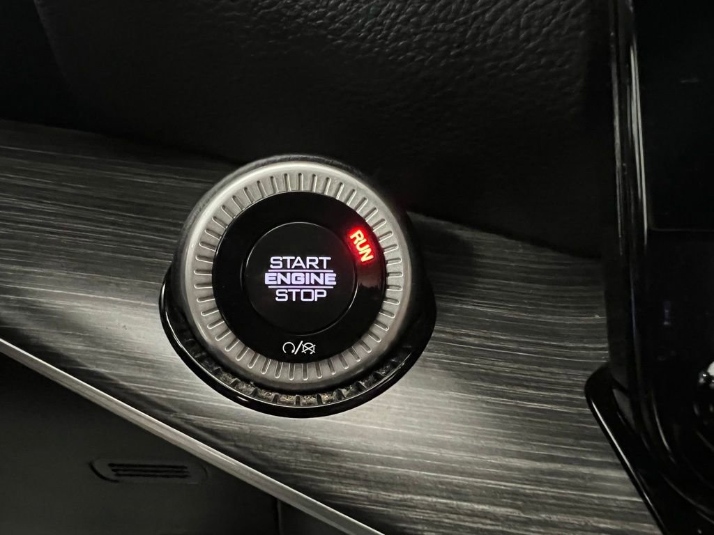 Used 2024 Jeep Wagoneer L Series II w/ Premium Group I image 38