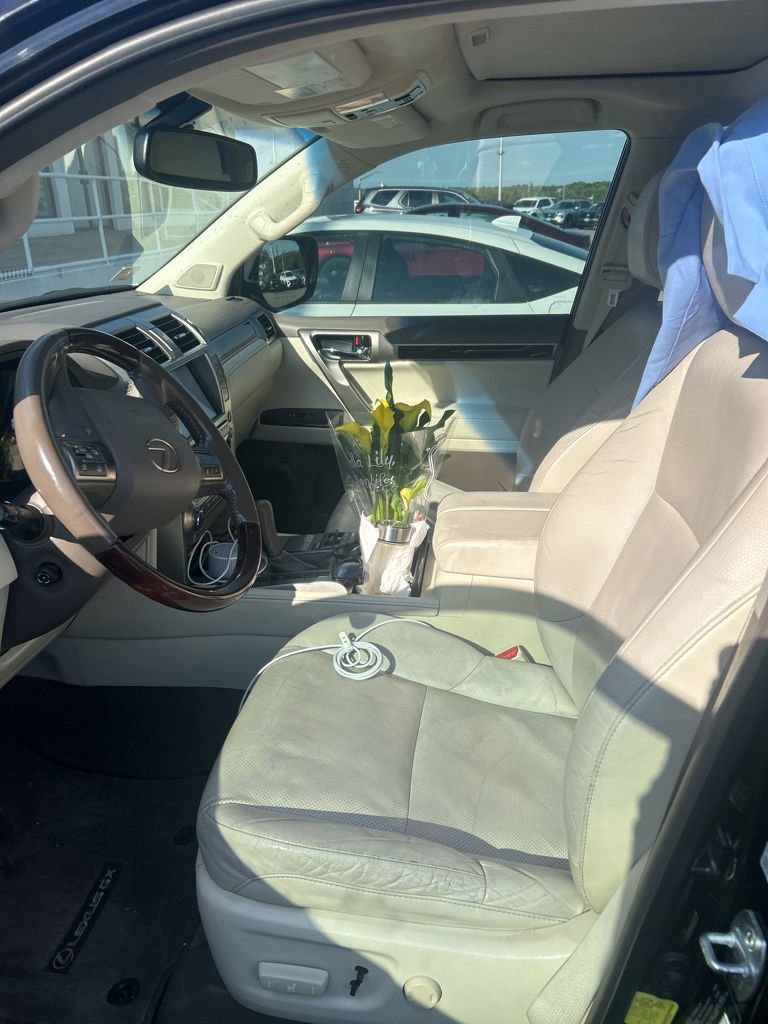 Used 2018 Lexus GX 460 Premium w/ Premium Package AWD/4WD image 5