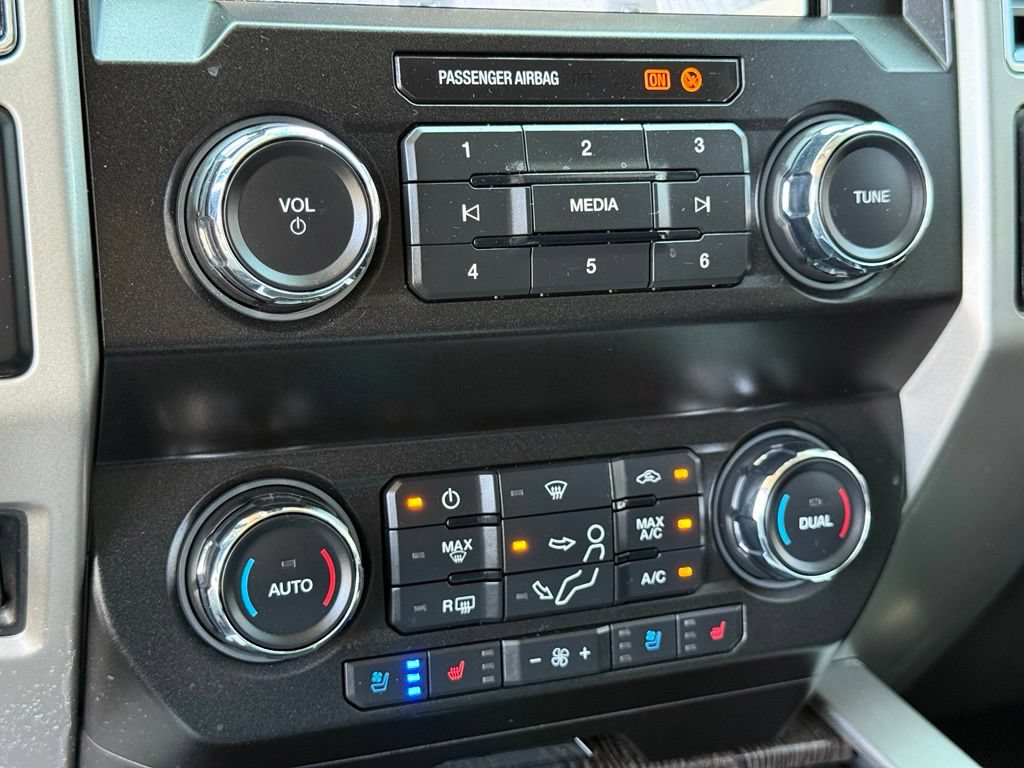 Used 2021 Ford F250 Lariat w/ Lariat Value Package AWD/4WD image 12