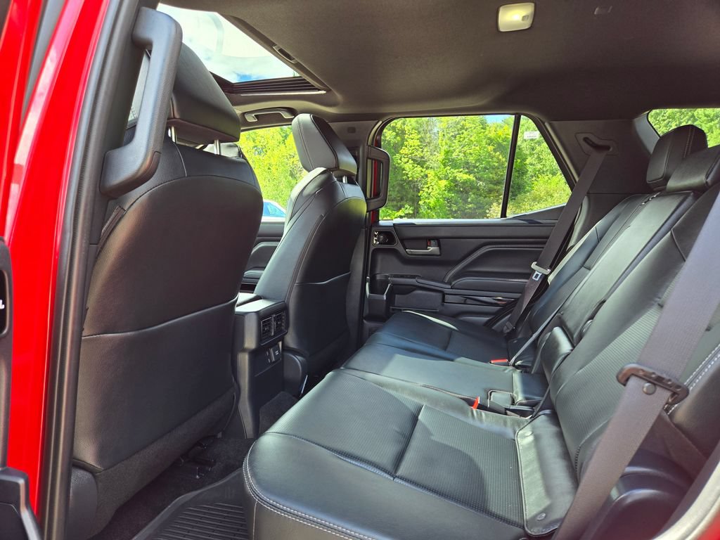 Used 2025 Toyota 4Runner Limited w/ Tow Technology Package AWD/4WD image 15