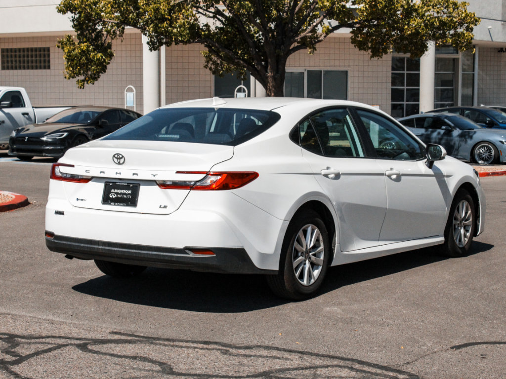 Used 2025 Toyota Camry LE FWD image 5