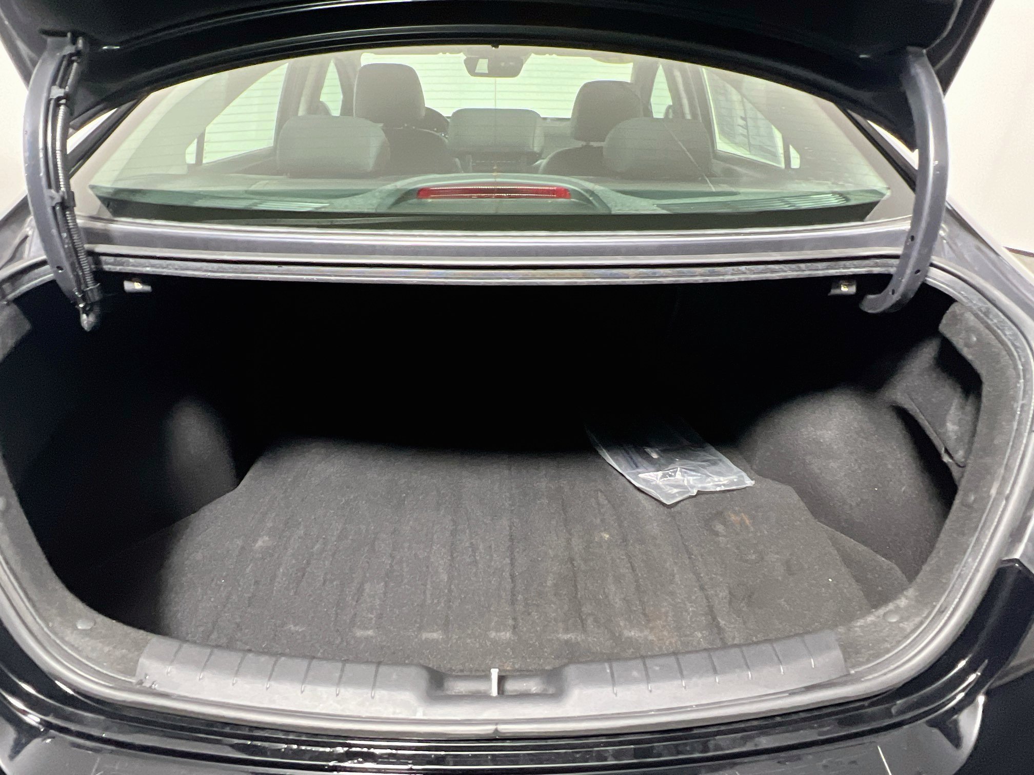 Used 2019 Hyundai Elantra Limited w/ Cargo Package FWD image 33