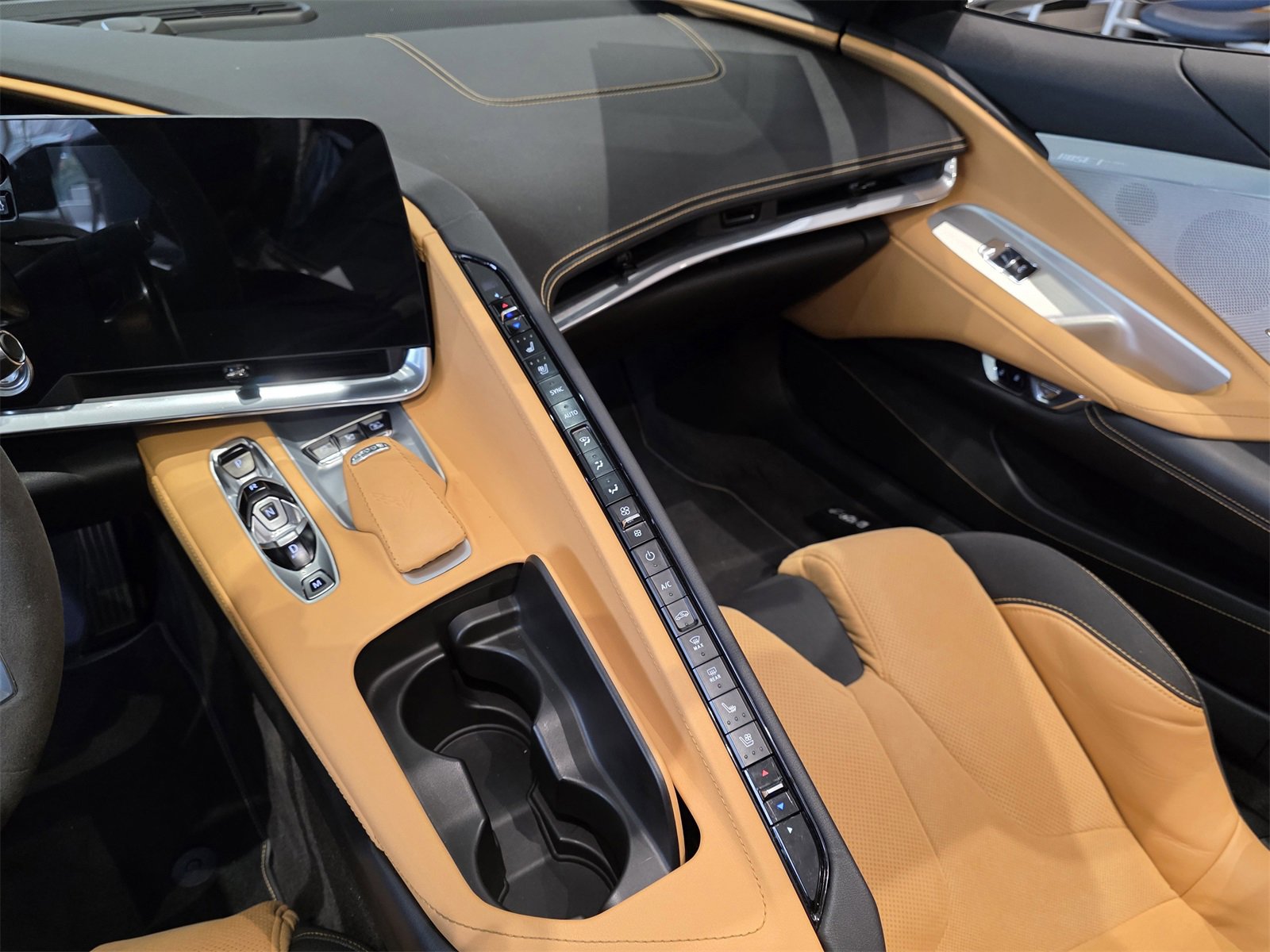 Used 2020 Chevrolet Corvette Stingray Preferred Cpe w/ 2LT Preferred Equipment Group image 19