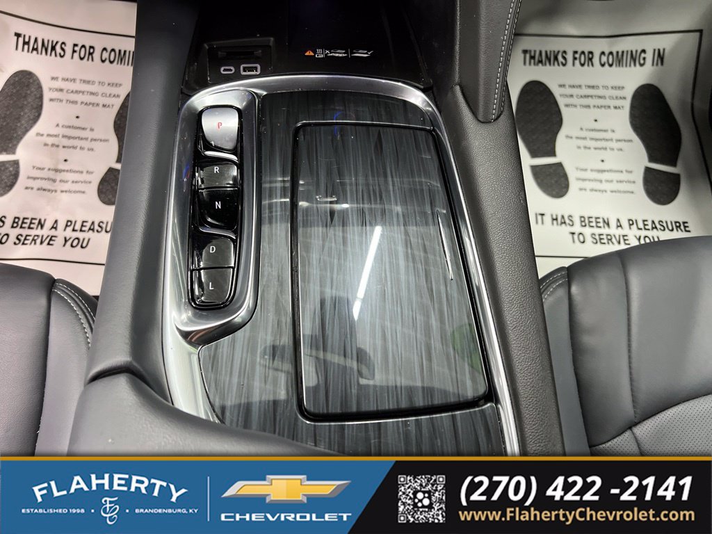 Used 2024 Buick Enclave Essence w/ Experience Buick Package FWD image 31