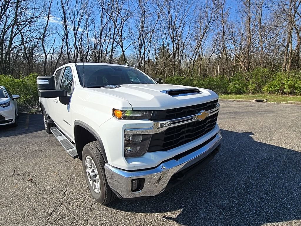 Used 2025 Chevrolet Silverado 2500 LT w/ Convenience Package image 11