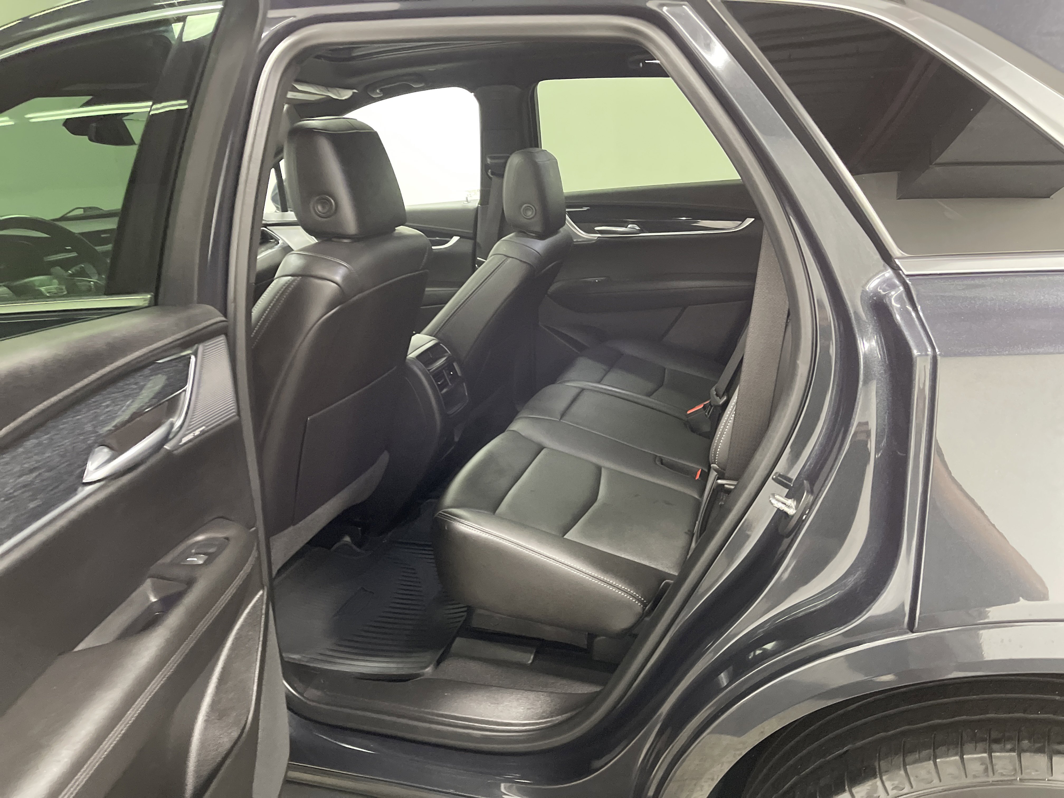 Used 2022 Cadillac XT5 Premium Luxury image 13